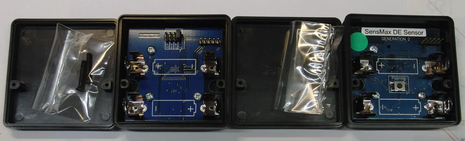 SensMax DE geöffnet mit Batteriefach